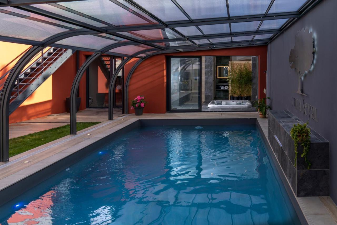 Villa Seyal - avec piscine - jacuzzi - sauna&climatisation Le Mans Esterno foto